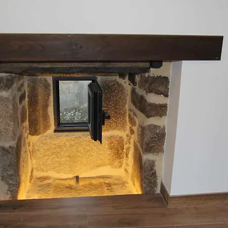O Yunque Casa Ferrador Ribeira Sacra
